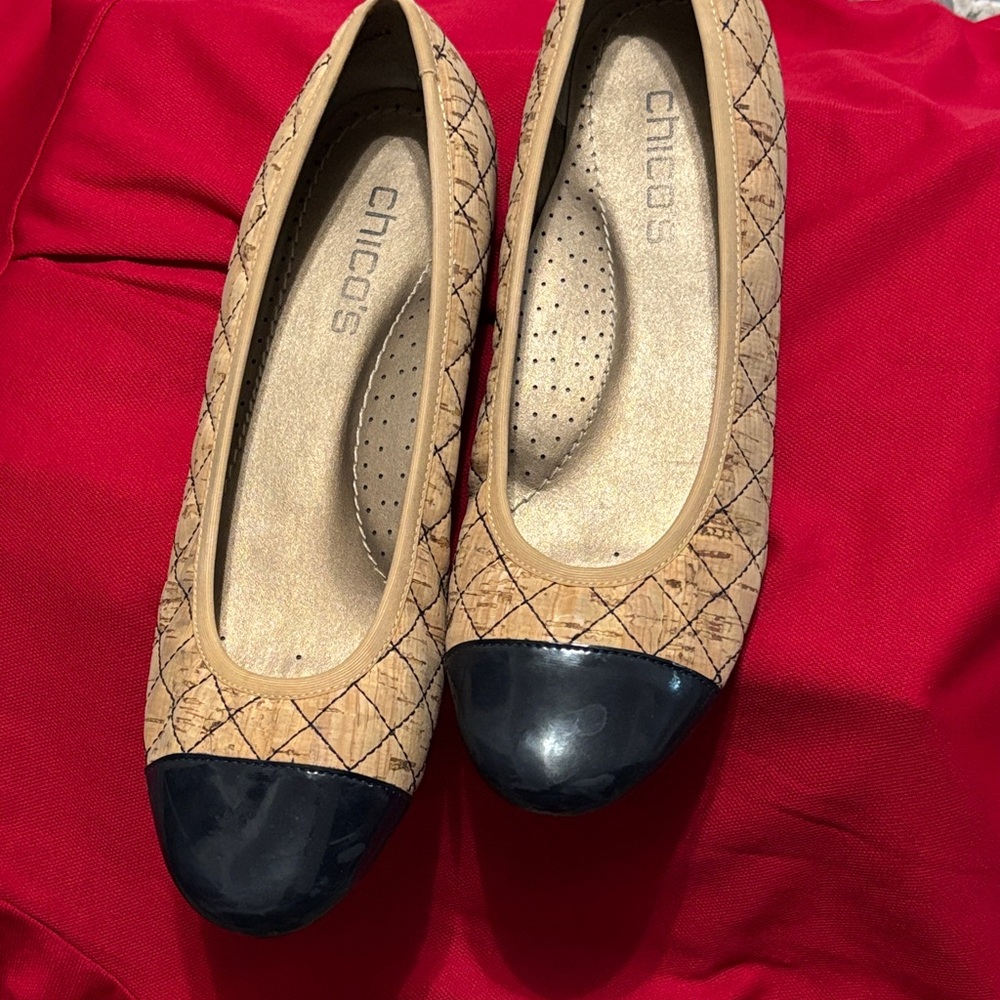 Chico's Tan and Black Quilted Flats
